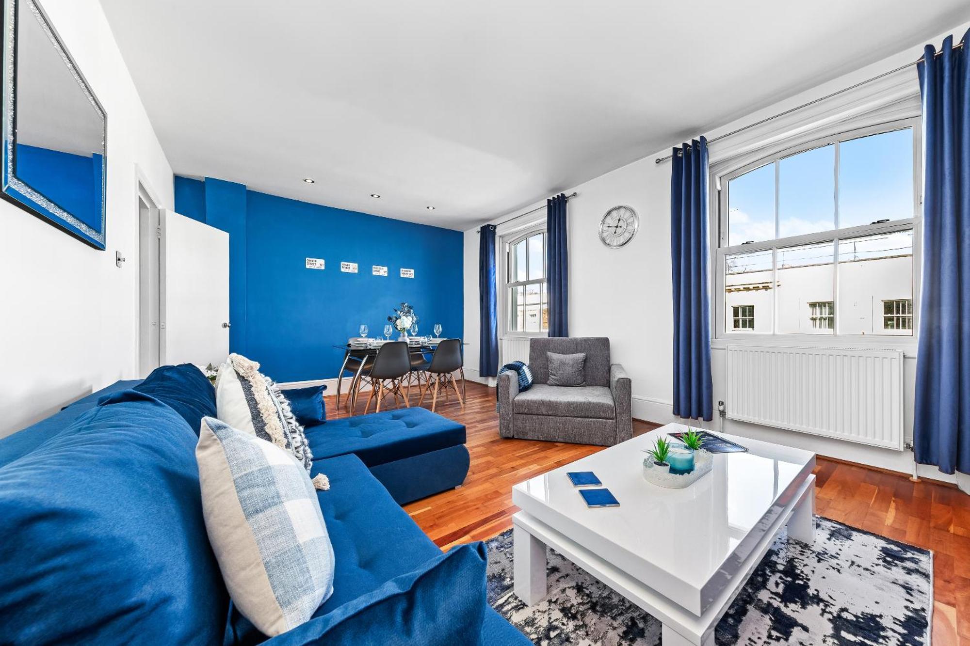 Balcony Blue Theme 1 Bedroom Central London Luxury Flat Near Hyde Park! Accommodates Up To 6! Double Sofa Bed And Next To Station! Exterior photo
