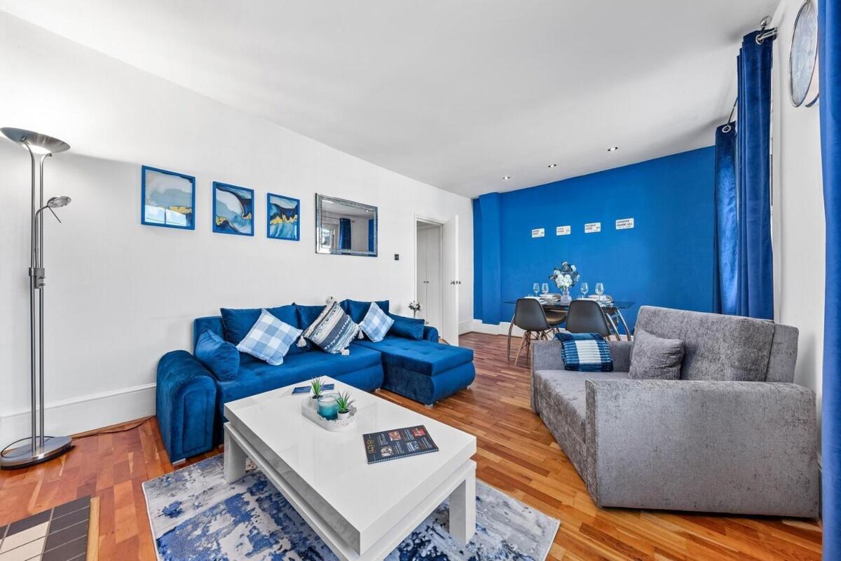Balcony Blue Theme 1 Bedroom Central London Luxury Flat Near Hyde Park! Accommodates Up To 6! Double Sofa Bed And Next To Station! Exterior photo